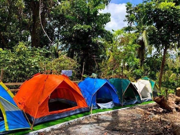 Campsarap Hostel & Resort Valencia  Exterior photo